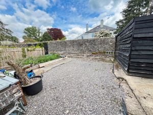 Photo 16- click for photo gallery